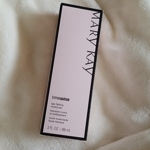 Timewise Age Fighting Moisture Combination to Oily